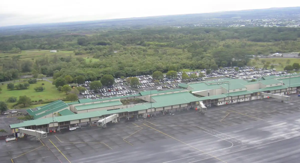 Aerial view of the Hilo Airport terminal and its parking lots