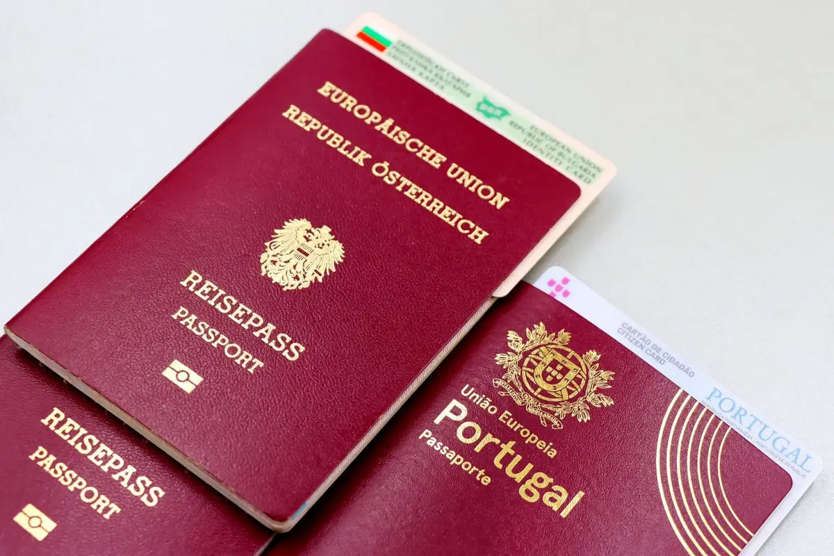 Passports and ID cards, relevant to international driving permit and passport requirements for Hawaii car rentals
